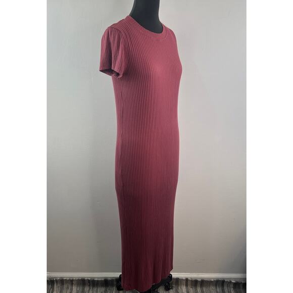 FP Beach Simone Burgundy Bodycon Dress Ribbed Crew Neck Cap Sleeve Size Medium M - Picture 5 of 10